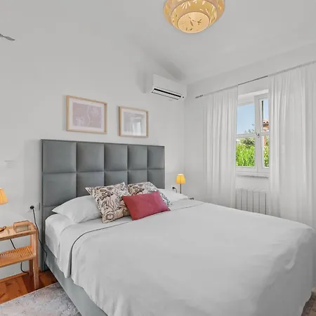 Feriehus Mia Lea Fuer 6 Personen By Interhome Tar-Vabriga