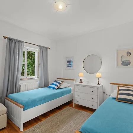 Mia Lea Fuer 6 Personen By Interhome * Tar-Vabriga